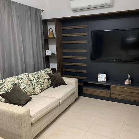דירות גוארויה Flat Em Pitangueiras - Sacada Gourmet, 3 Dorms, Limpeza Diaria E Serv De Praia מראה חיצוני תמונה
